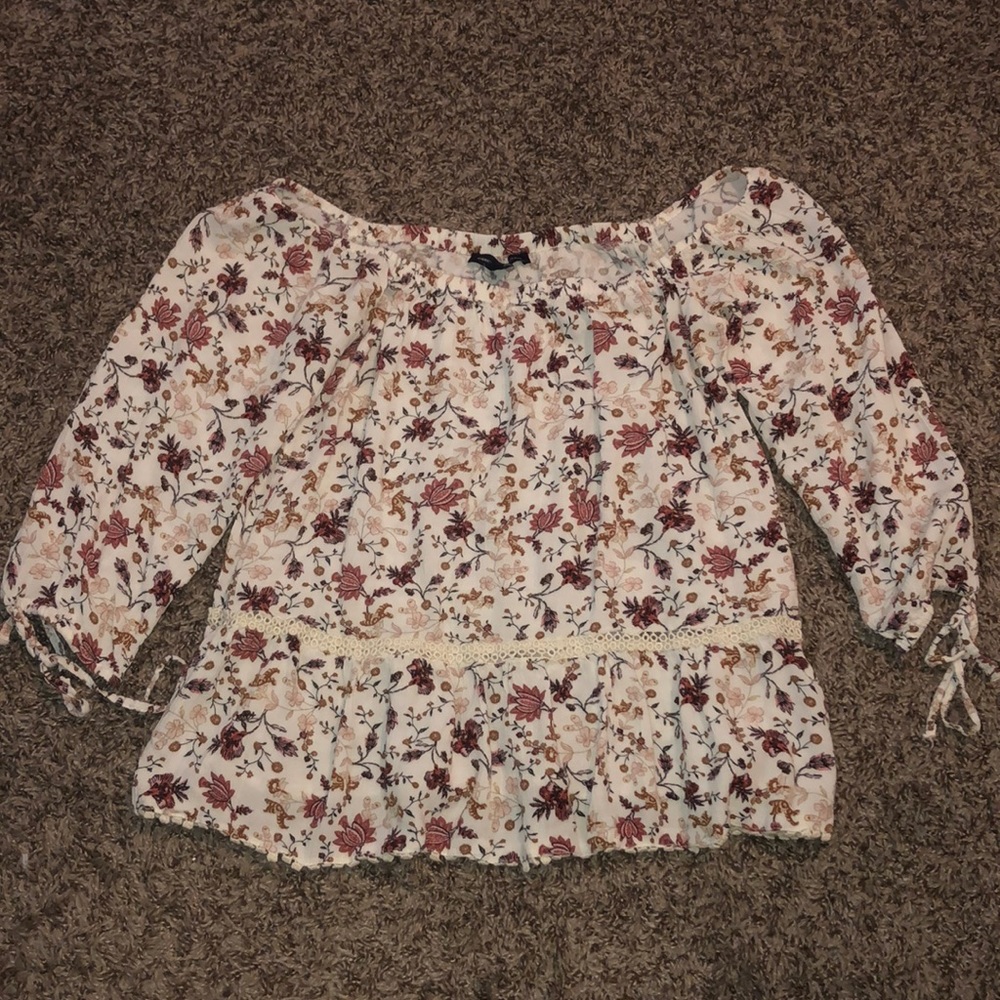 Off shoulder top!